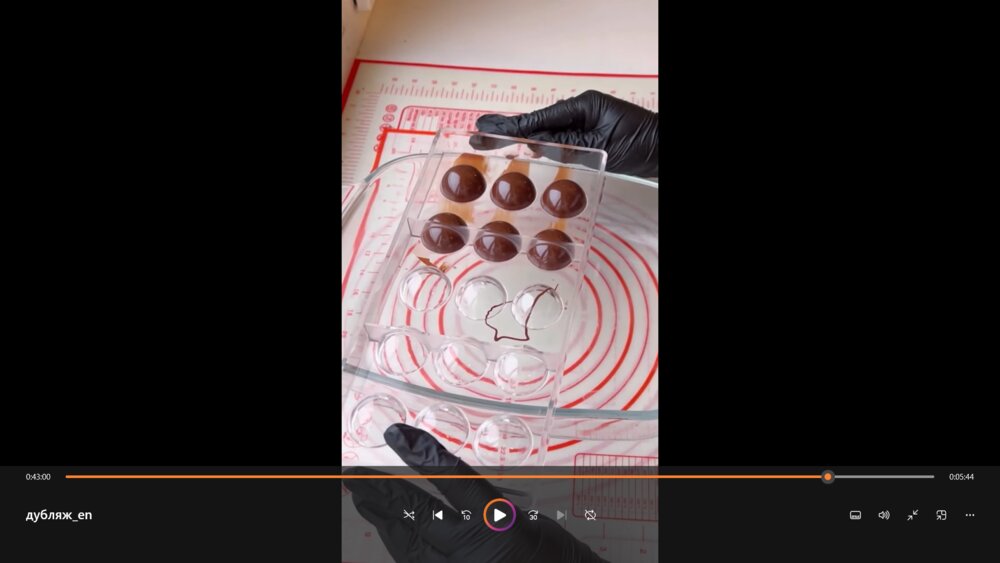 Chocolate coconuts